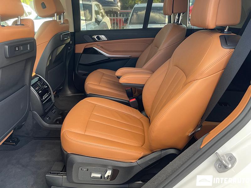 BMW X7 4.0i 21 bmw x7 4.0i 2020