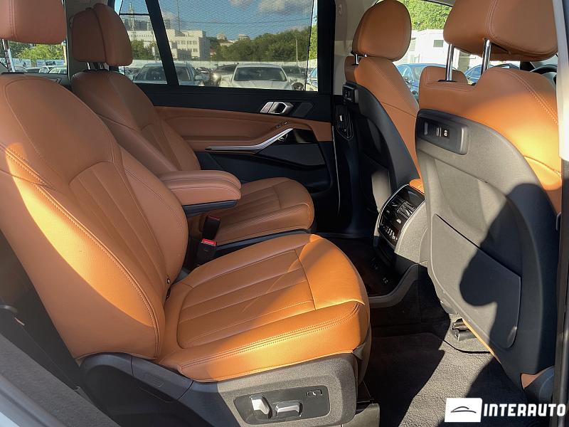 BMW X7 4.0i 22 bmw x7 4.0i 2020