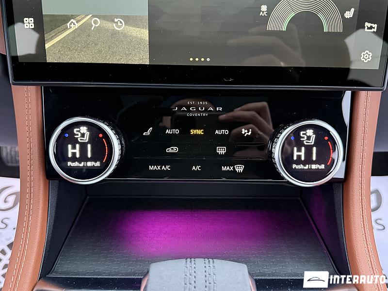 Jaguar F-Pace 11 jaguar f-pace 2022