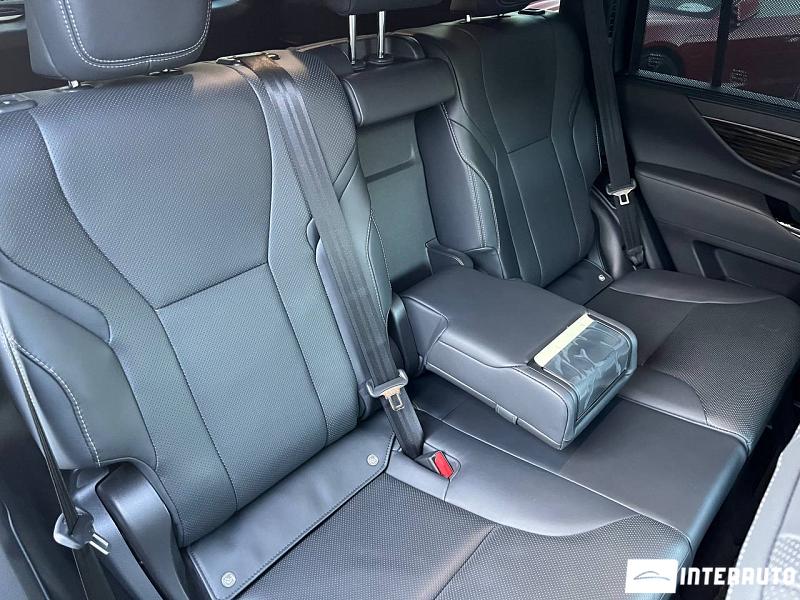 Lexus LX 500d 24 lexus lx 500d 2022