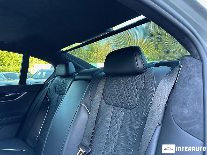 BMW 745e 28 bmw 745e 2020