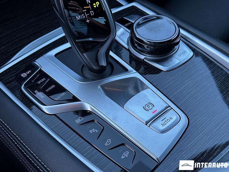 BMW 745e 15 bmw 745e 2020