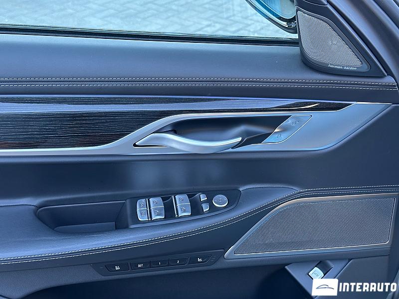 BMW 745e 17 bmw 745e 2020