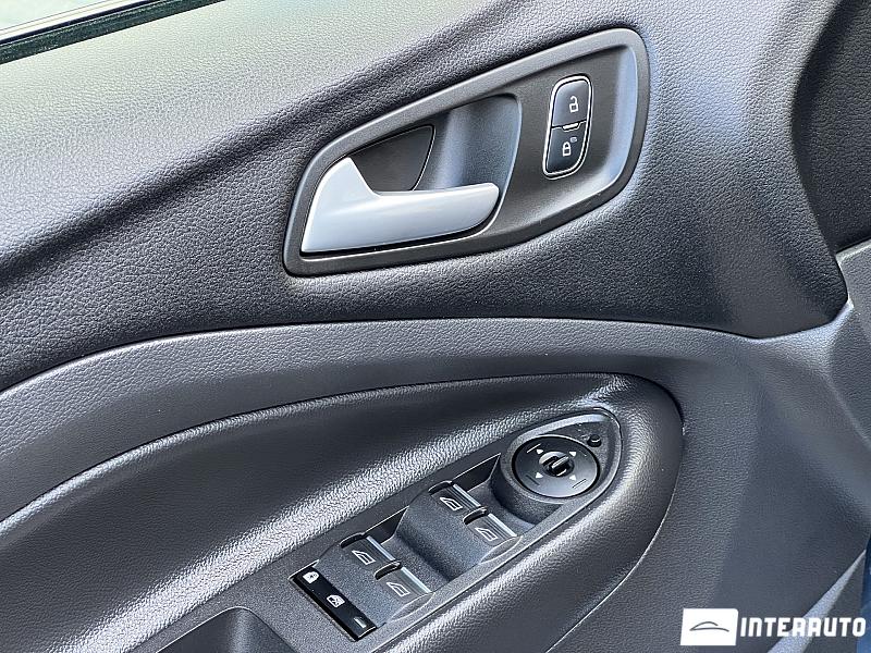 Ford Kuga 17 ford kuga 2018