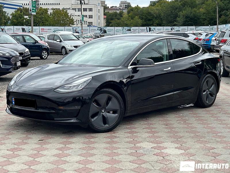 tesla model 3 2020