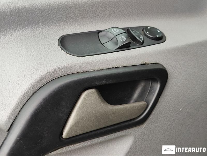 Volkswagen Crafter 13 volkswagen crafter 2010