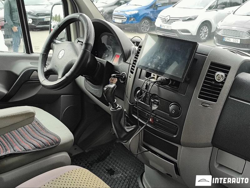 Volkswagen Crafter 9 volkswagen crafter 2010