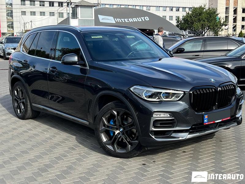 BMW X5 4.0i 3 bmw x5 4.0i 2019
