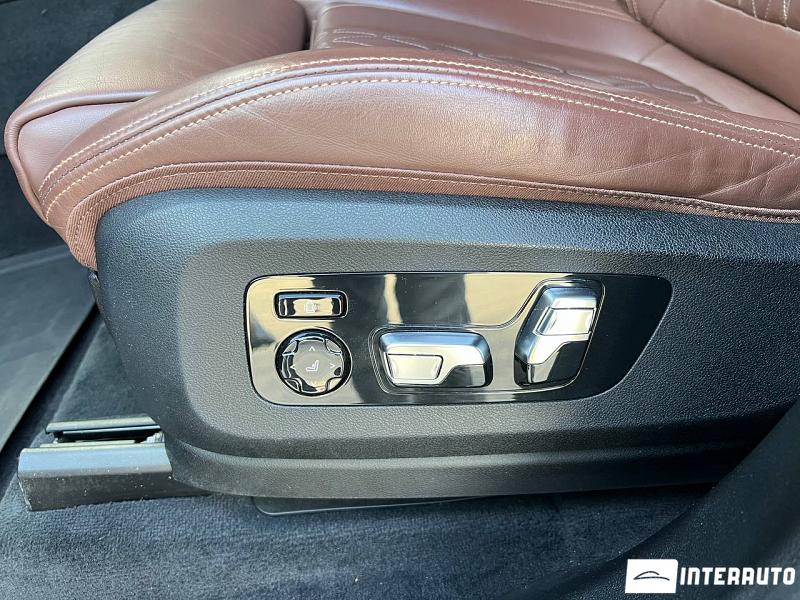 BMW X5 4.0i 18 bmw x5 4.0i 2019