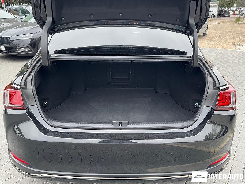 Lexus ES 300h 17 lexus es 300h 2019