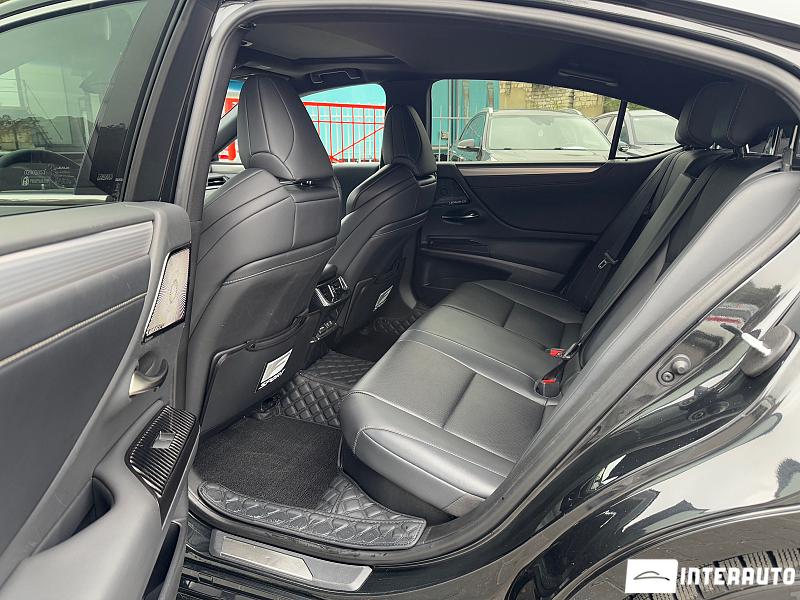 Lexus ES 300h 6 lexus es 300h 2019