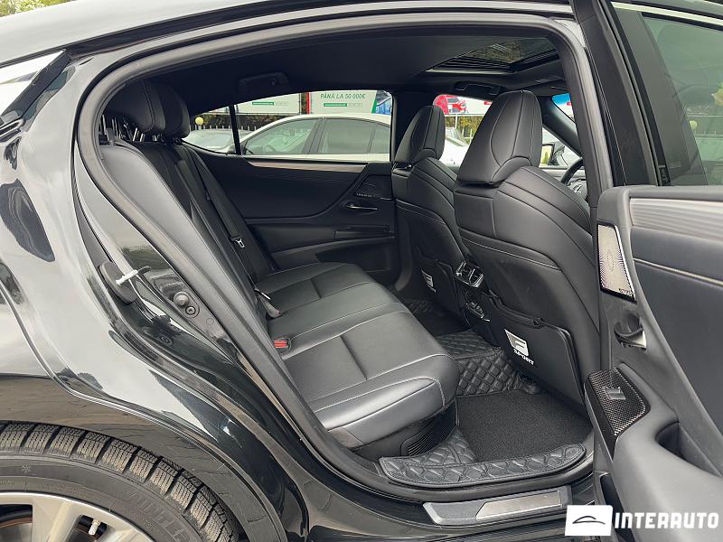 Lexus ES 300h 15 lexus es 300h 2019