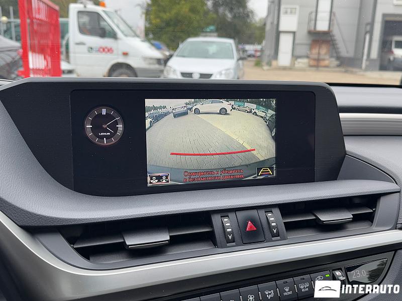 Lexus ES 300h 11 lexus es 300h 2019