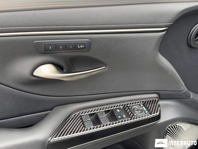 Lexus ES 300h 22 lexus es 300h 2019