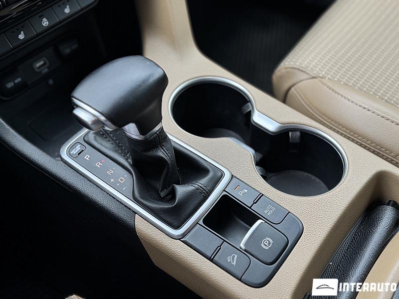 Kia Sportage 16 kia sportage 2021