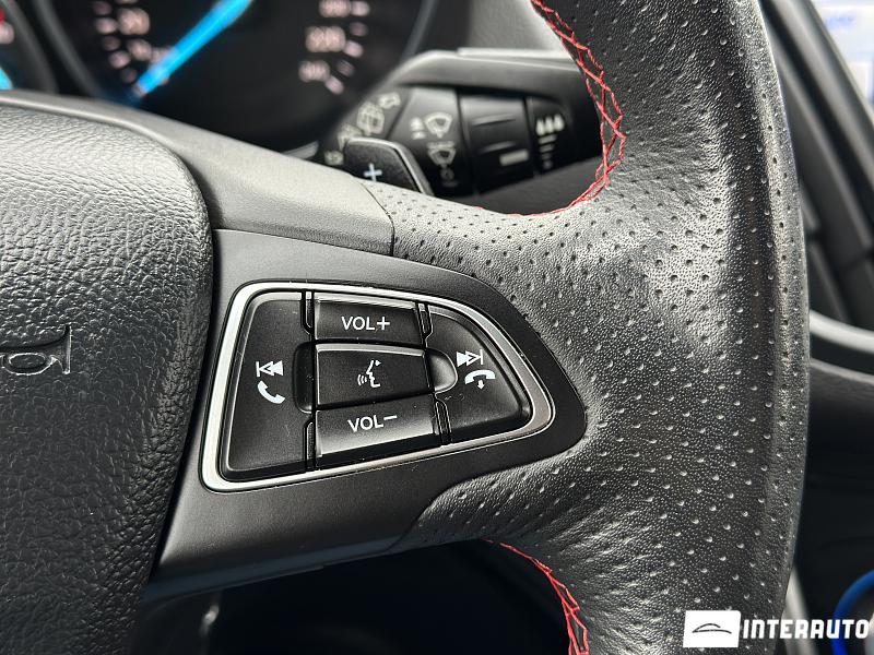 Ford Kuga 15 ford kuga 2019