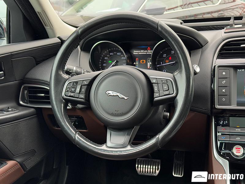 Jaguar XE 8 jaguar xe 2016