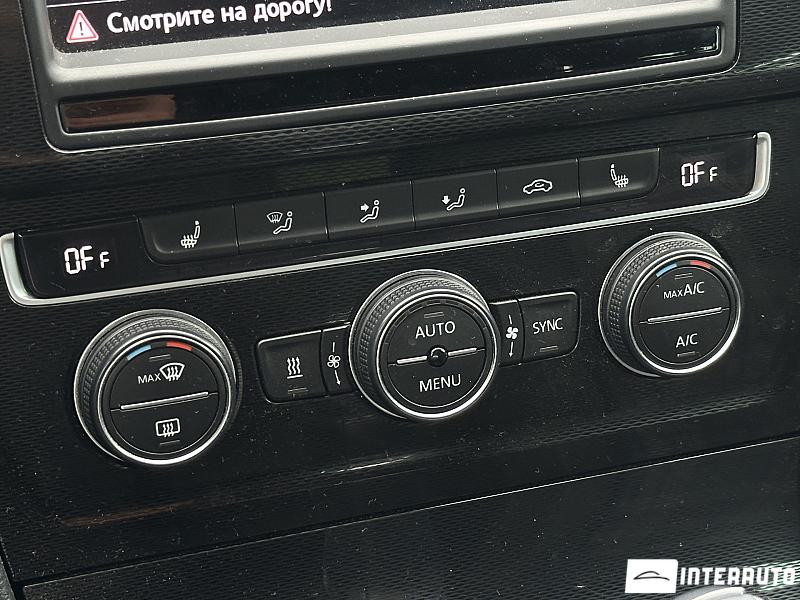 Volkswagen Golf GTE 11 volkswagen golf gte 2016