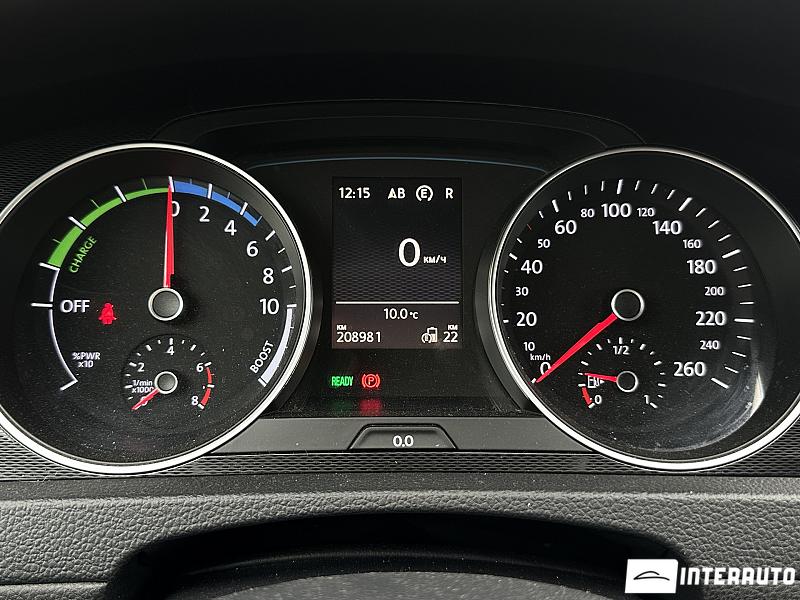 Volkswagen Golf GTE 8 volkswagen golf gte 2016