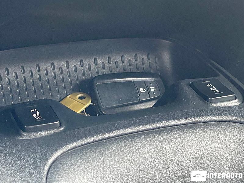 Toyota Corolla 17 toyota corolla 2020