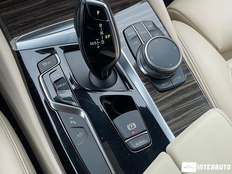 BMW 530 16 bmw 530 2017