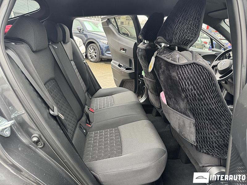 Toyota C-HR 15 toyota c-hr 2021