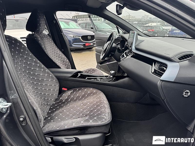 Toyota C-HR 16 toyota c-hr 2021