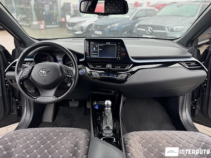 Toyota C-HR 6 toyota c-hr 2021