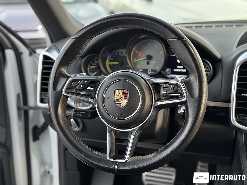 Porsche Cayenne S Hybrid 7 porsche cayenne s hybrid 2016