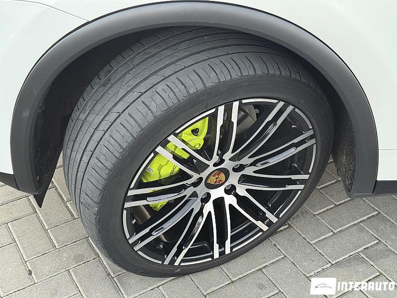 Porsche Cayenne S Hybrid 24 porsche cayenne s hybrid 2016