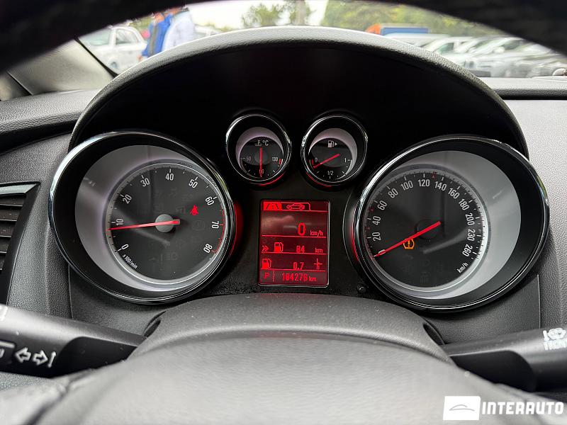 Opel Astra 10 opel astra 2015