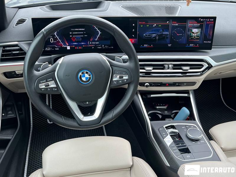 BMW 330E 8 bmw 330e 2022