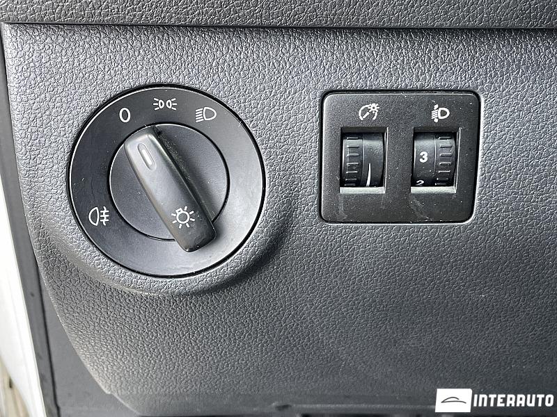 Volkswagen Caddy Maxi 7 volkswagen caddy maxi 2018