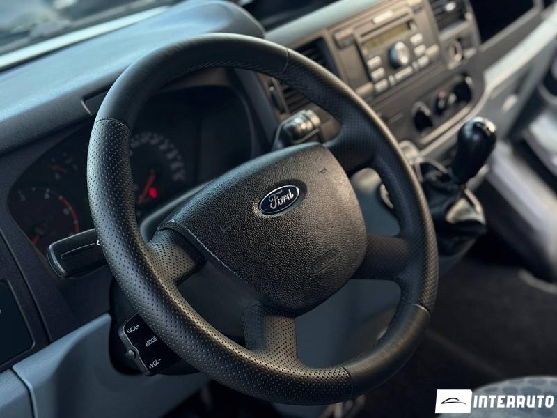 Ford Transit 7 ford transit 2011