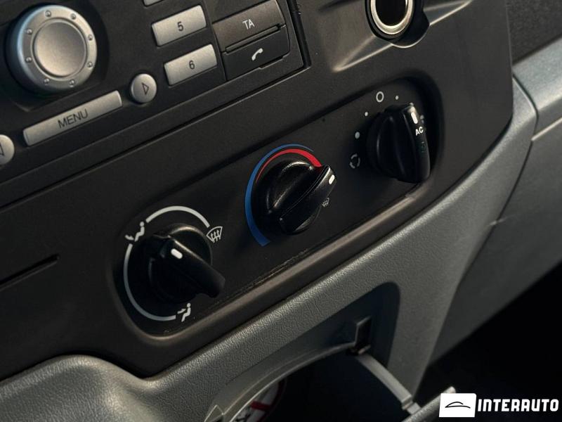 Ford Transit 10 ford transit 2011