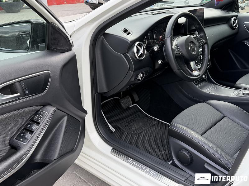 Mercedes A 180 5 mercedes a 180 2016