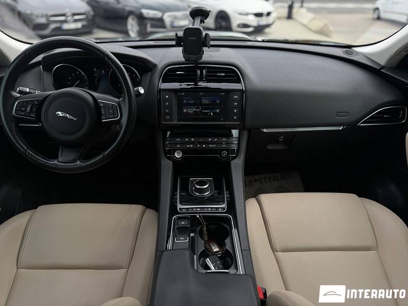 Jaguar F-Pace 6 jaguar f-pace 2017