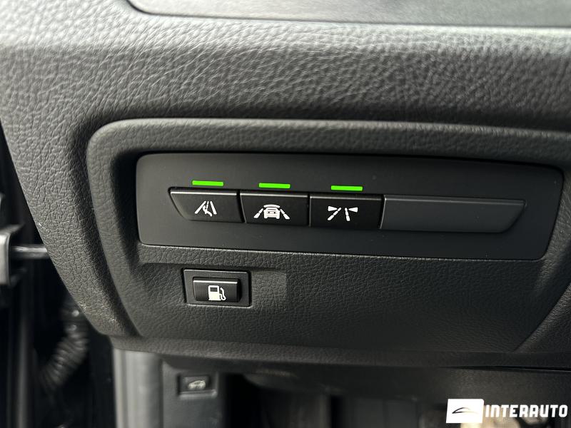 BMW 330E 8 bmw 330e 2017