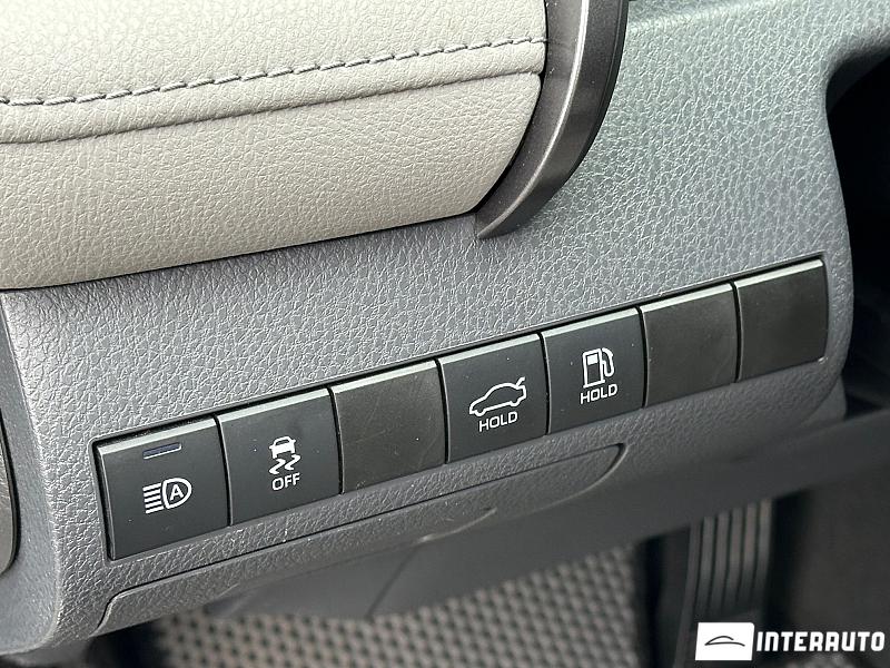 Toyota Camry 13 toyota camry 2019