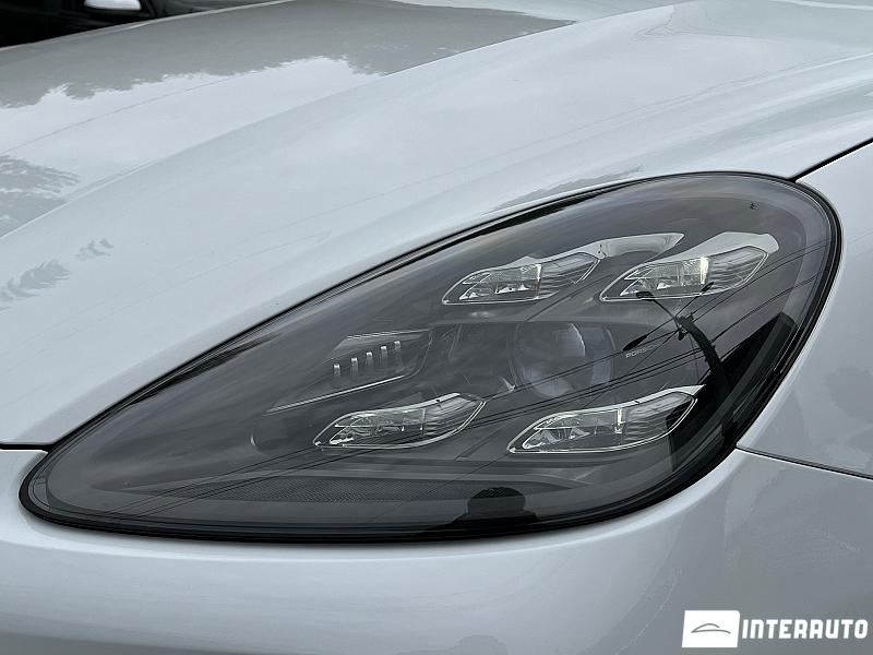 Porsche Cayenne E-Hybrid 5 porsche cayenne e-hybrid 2019