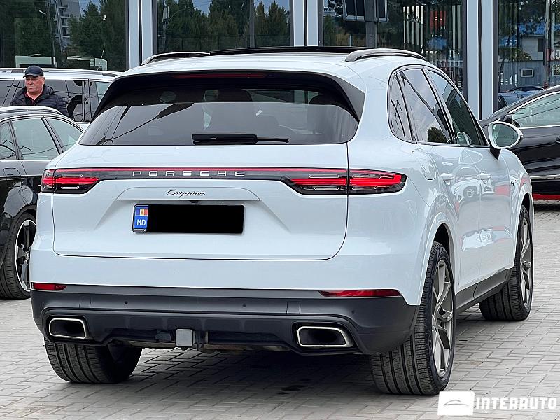 Porsche Cayenne E-Hybrid 2 porsche cayenne e-hybrid 2019
