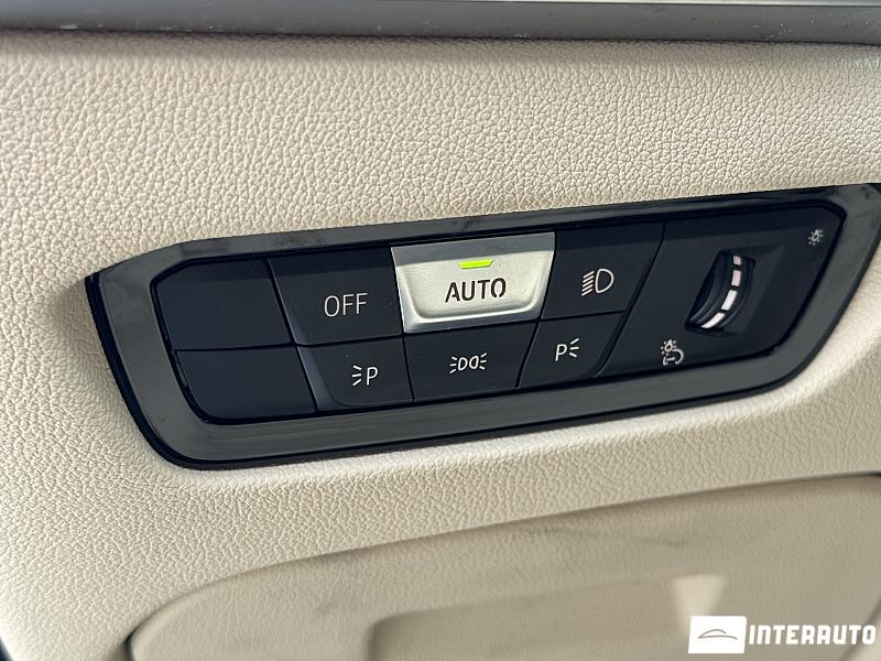 BMW 330 13 bmw 330 2019