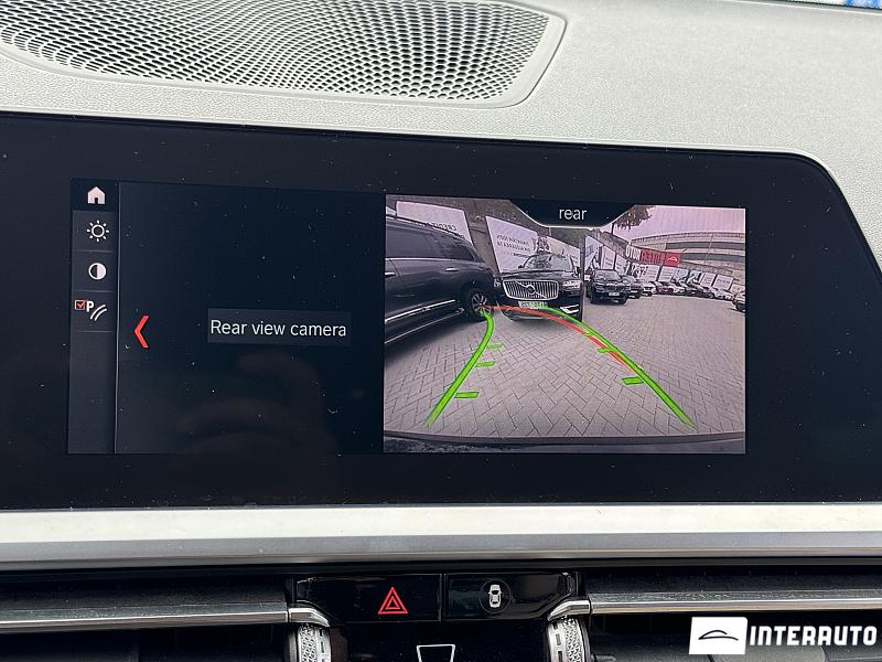 BMW 330 10 bmw 330 2019