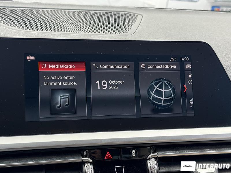 BMW 330 9 bmw 330 2019