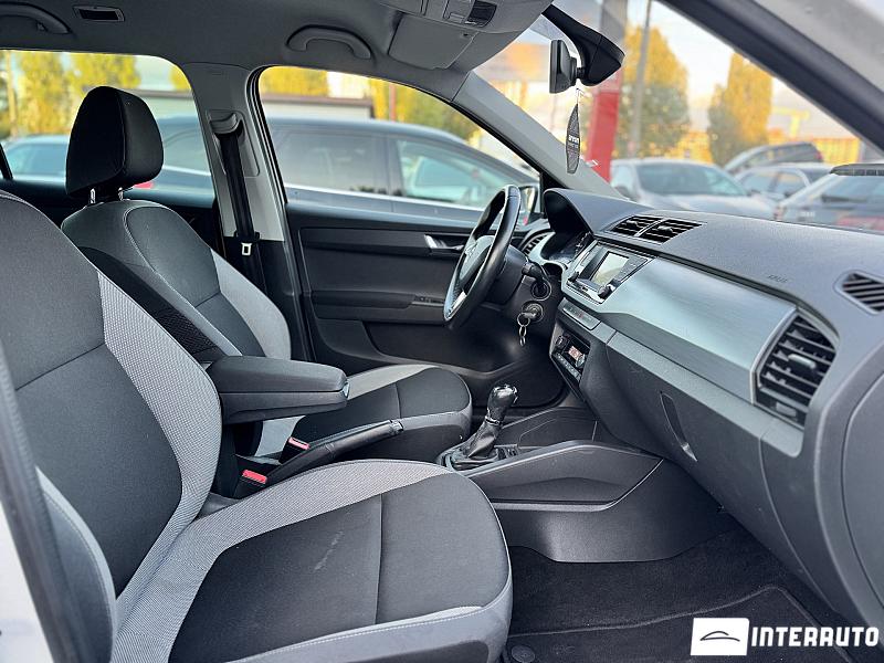 Skoda Fabia 18 skoda fabia 2015