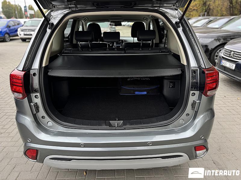 Mitsubishi Outlander 5 mitsubishi outlander 2020