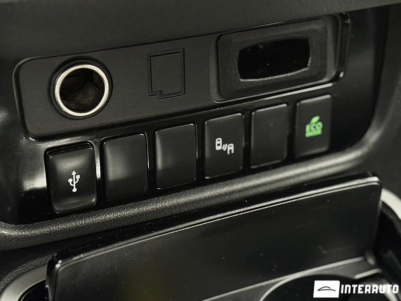 Mitsubishi Outlander 14 mitsubishi outlander 2020