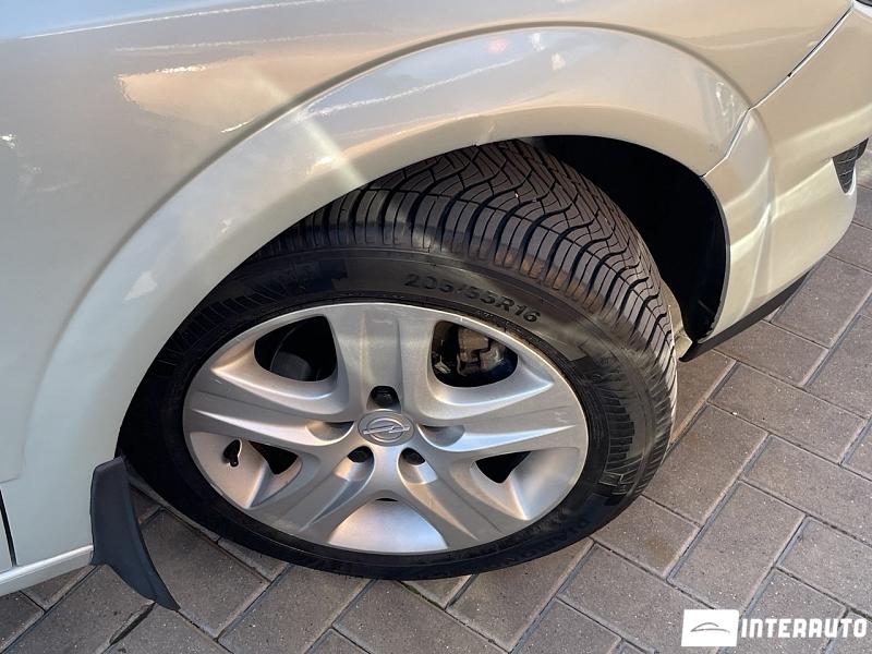 Opel Astra 16 opel astra 2009