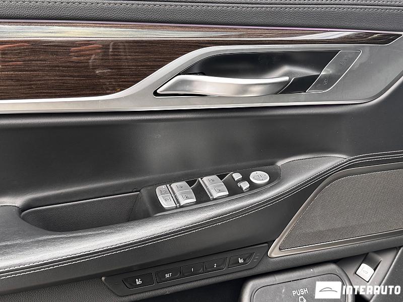 BMW 745e 15 bmw 745e 2019