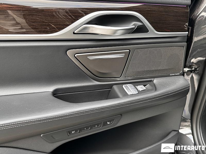 BMW 745e 12 bmw 745e 2019